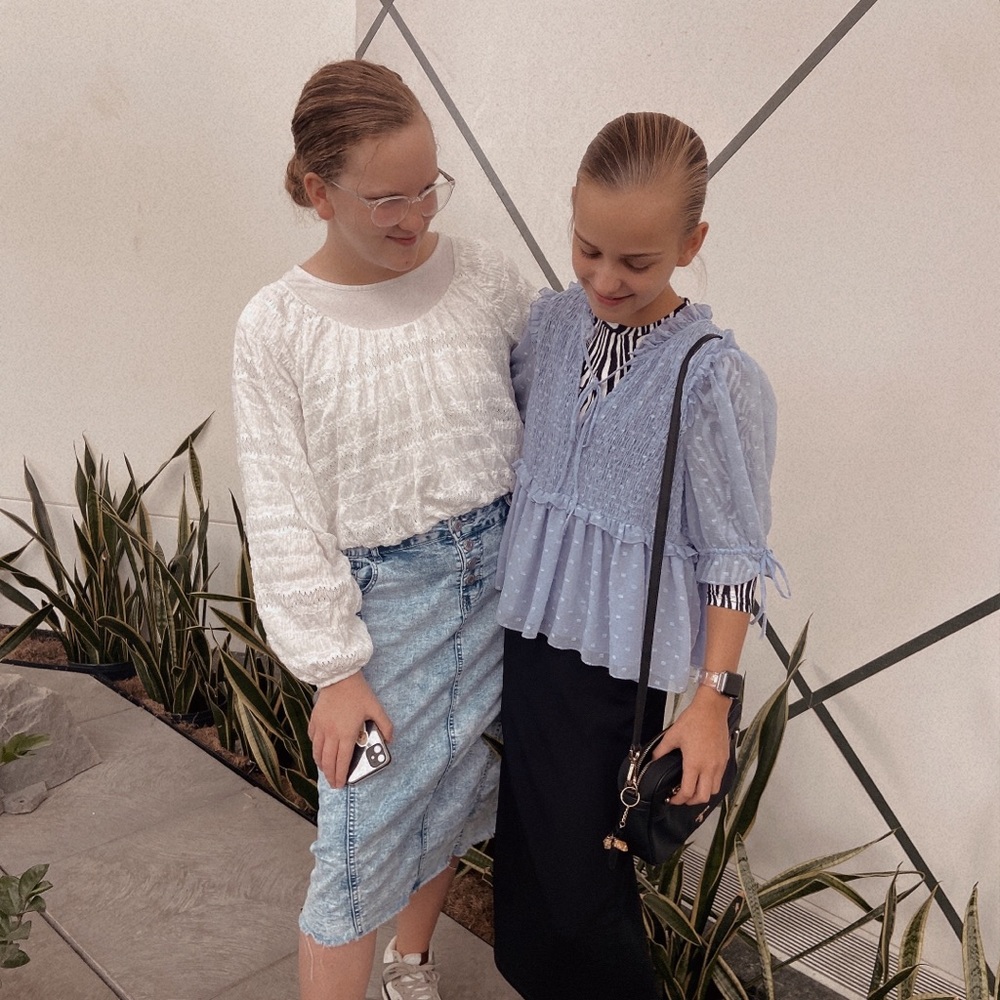 ℍ𝕖𝕪... 𝕄𝕪 𝕟𝕒𝕞𝕖 𝕚𝕤 𝕂𝕖𝕟𝕫𝕚𝕖! - Picture 5 of 5